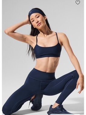 Alo Airlift Intrigue Bra - navy